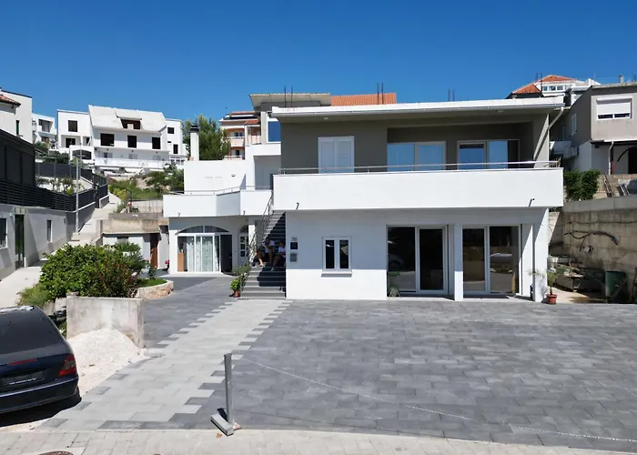 Apartments Paradise Hvar